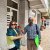 Entrega de cravos nas Instituições e Comércio Local